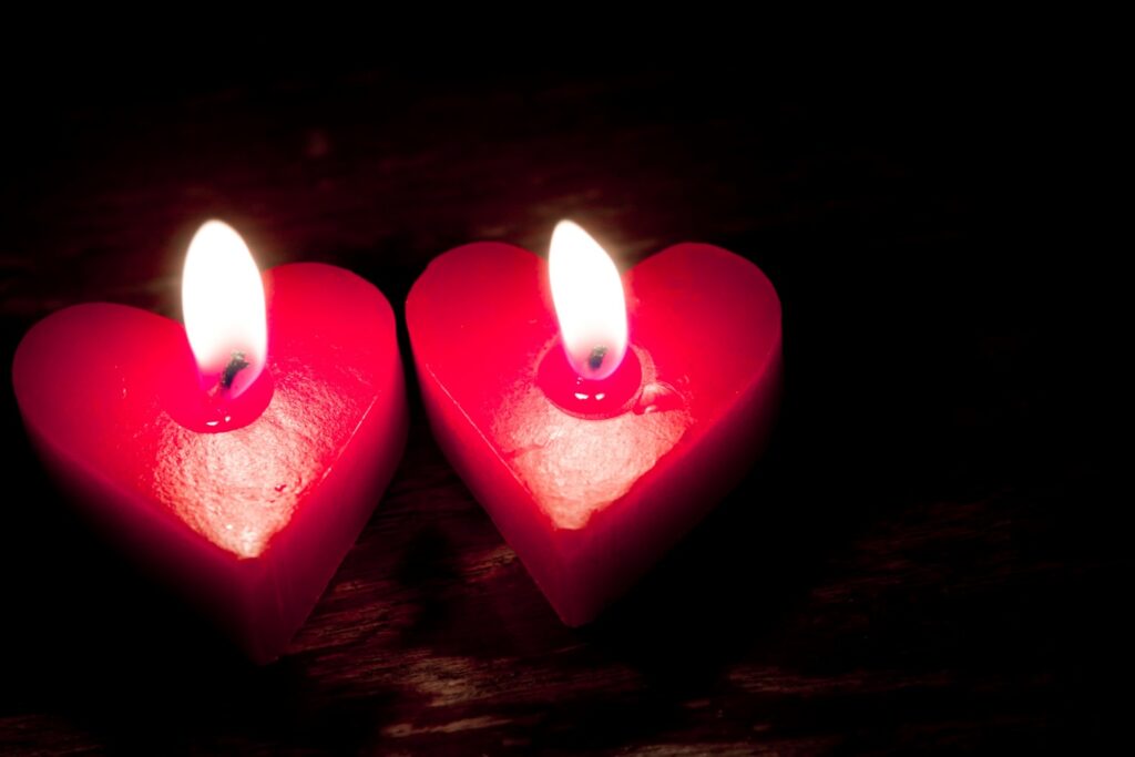velas rojas rituales amor
